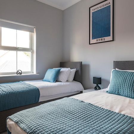 2Br 2Ba Apartment - Queen Beds - Free Parking - Near Lgw Airport Crawley  Exterior foto