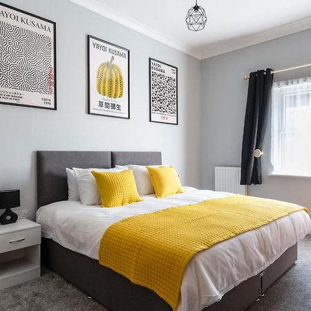 2Br 2Ba Apartment - Queen Beds - Free Parking - Near Lgw Airport Crawley  Exterior foto